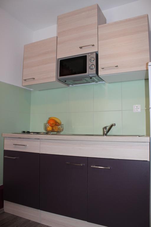 Apartments Tomas Трогир Экстерьер фото