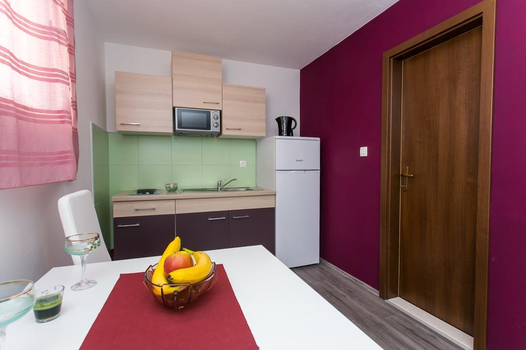 Apartments Tomas Трогир Экстерьер фото