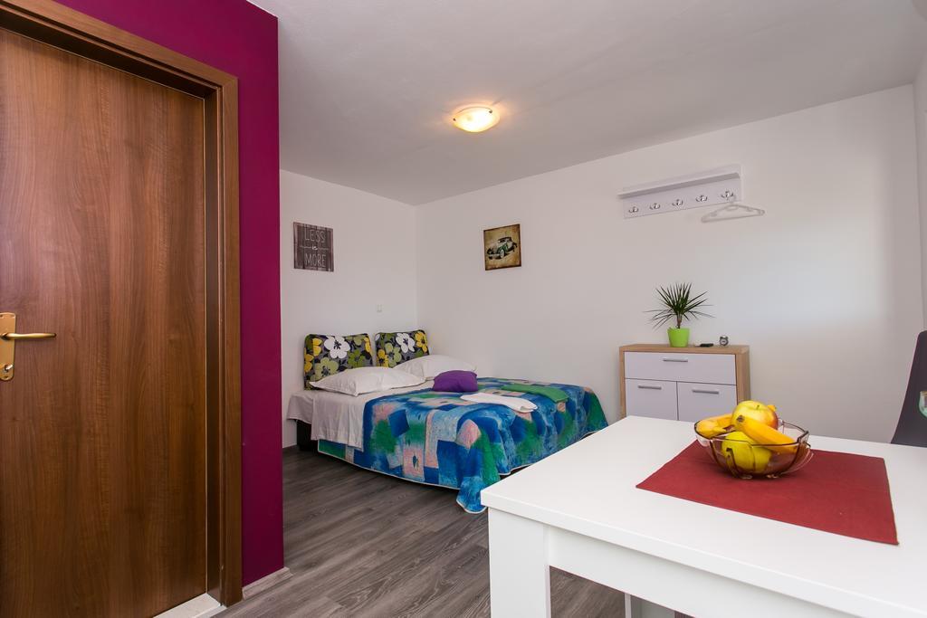 Apartments Tomas Трогир Экстерьер фото